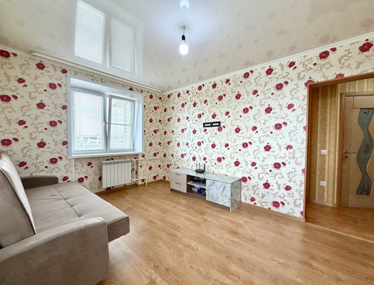 Продам двухкомнатную (2-комн.) квартиру, Бумажников пр-кт, 13Б, Астрахань г