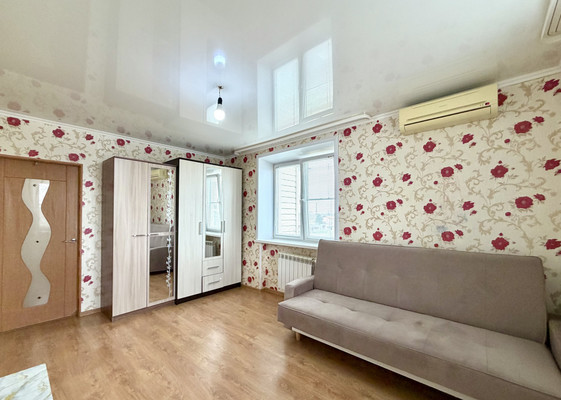 Продам двухкомнатную (2-комн.) квартиру, Бумажников пр-кт, 13Б, Астрахань г