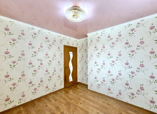 Продам двухкомнатную (2-комн.) квартиру, Бумажников пр-кт, 13Б, Астрахань г