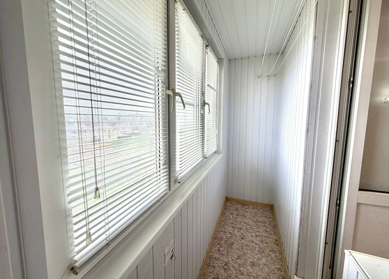 Продам двухкомнатную (2-комн.) квартиру, Бумажников пр-кт, 13Б, Астрахань г