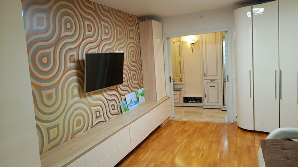 Продам трехкомнатную (3-комн.) квартиру, им. Матэ Залки ул, 21А, Симферополь г