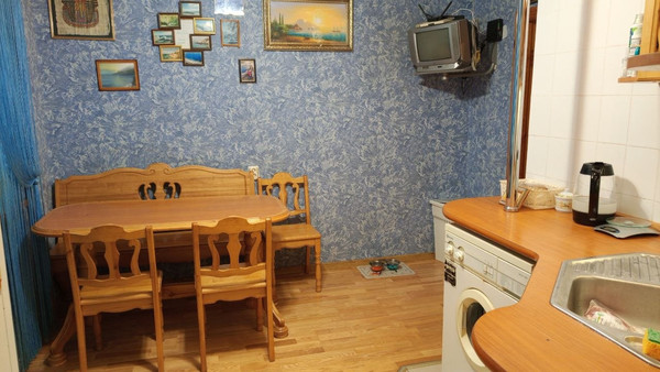 Продам трехкомнатную (3-комн.) квартиру, им. Матэ Залки ул, 21А, Симферополь г