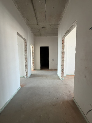 Продам трехкомнатную (3-комн.) квартиру, Тлостанова ул, 20, Нальчик г