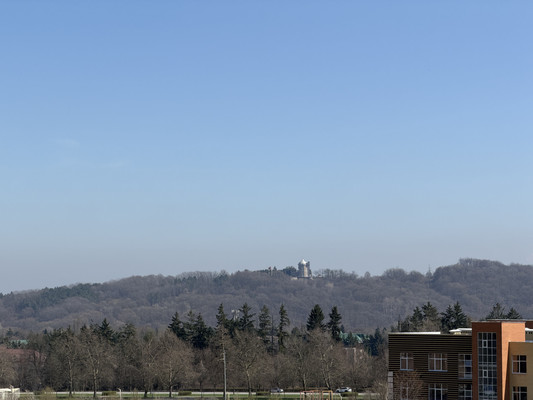 Продам трехкомнатную (3-комн.) квартиру, Тлостанова ул, 20, Нальчик г