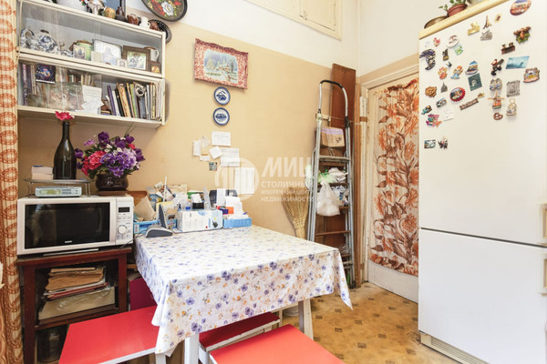 Продам двухкомнатную (2-комн.) квартиру, Советской Армии ул, 13, Москва г