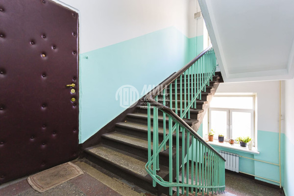 Продам двухкомнатную (2-комн.) квартиру, Советской Армии ул, 13, Москва г