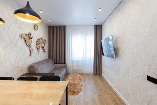 Продам однокомнатную (1-комн.) квартиру, Самаровская ул, 10, Ханты-Мансийск г