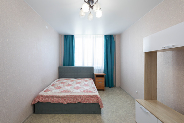 Продам однокомнатную (1-комн.) квартиру, Самаровская ул, 8к2, Ханты-Мансийск г