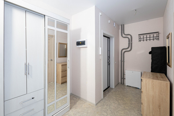 Продам однокомнатную (1-комн.) квартиру, Самаровская ул, 8к2, Ханты-Мансийск г