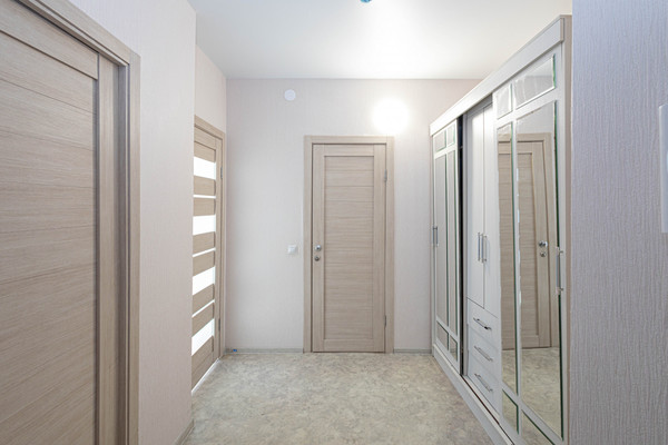 Продам однокомнатную (1-комн.) квартиру, Самаровская ул, 8к2, Ханты-Мансийск г