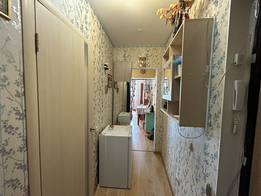 Продам однокомнатную (1-комн.) квартиру, Первомайская ул, 17к1, Никольское г