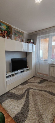 Продам однокомнатную (1-комн.) квартиру, 60 лет Победы ул, 6, Октябрьский рп