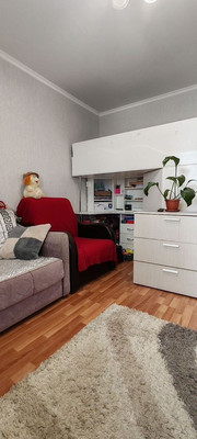 Продам однокомнатную (1-комн.) квартиру, 60 лет Победы ул, 6, Октябрьский рп