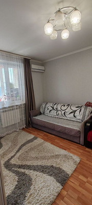 Продам однокомнатную (1-комн.) квартиру, 60 лет Победы ул, 6, Октябрьский рп