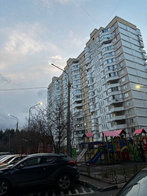 Продам однокомнатную (1-комн.) квартиру, 60 лет Победы ул, 6, Октябрьский рп