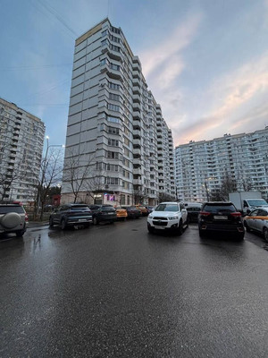 Продам однокомнатную (1-комн.) квартиру, 60 лет Победы ул, 6, Октябрьский рп