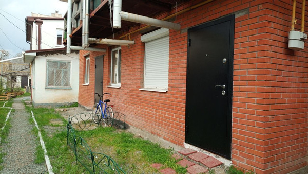 Продам однокомнатную (1-комн.) квартиру, Спера ул, 32, Симферополь г