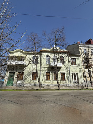 Продам двухкомнатную (2-комн.) квартиру, Советская ул, 33, Краснодар г