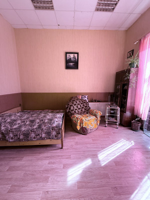 Продам двухкомнатную (2-комн.) квартиру, Советская ул, 33, Краснодар г