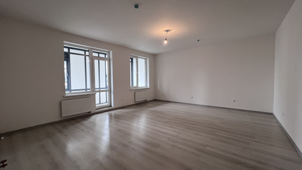 Продам трехкомнатную (3-комн.) квартиру, Кузнецовская ул, 58к1, Санкт-Петербург г