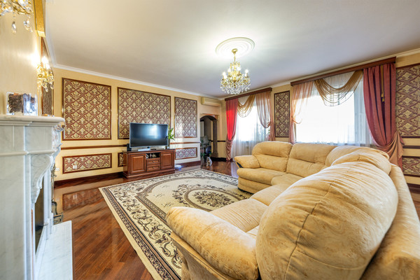 Продам трехкомнатную (3-комн.) квартиру, Андропова (Центр р-н) ул, 10, Петрозаводск г