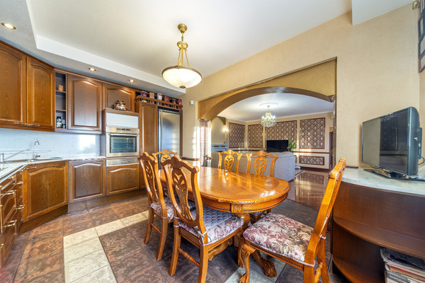 Продам трехкомнатную (3-комн.) квартиру, Андропова (Центр р-н) ул, 10, Петрозаводск г