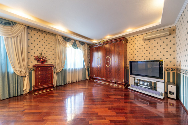 Продам трехкомнатную (3-комн.) квартиру, Андропова (Центр р-н) ул, 10, Петрозаводск г