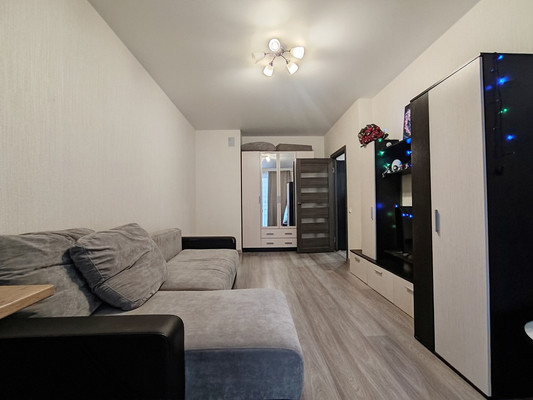 Продам однокомнатную (1-комн.) квартиру, Уральская ул, 75к1, Краснодар г