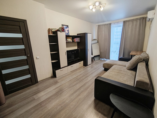 Продам однокомнатную (1-комн.) квартиру, Уральская ул, 75к1, Краснодар г