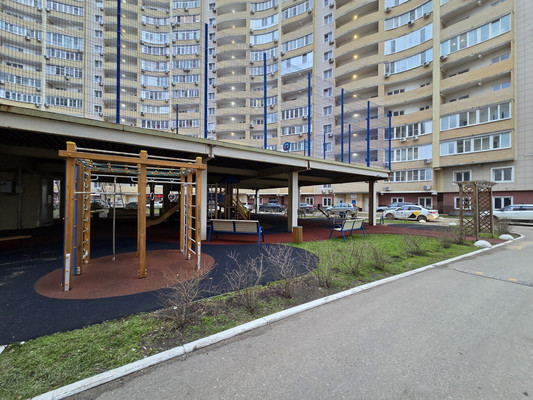 Продам двухкомнатную (2-комн.) квартиру, им. Вишняковой ул, 1/23к1, Краснодар г