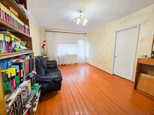 Продам двухкомнатную (2-комн.) квартиру, Курганная ул, 146, Елизаветинская ст-ца