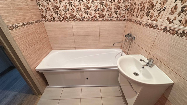 Продам однокомнатную (1-комн.) квартиру, им. Героя Ростовского ул, 8к1, Краснодар г