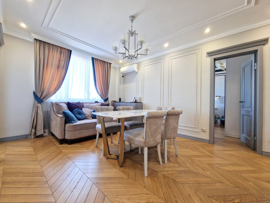 Продам трехкомнатную (3-комн.) квартиру, Академика Комарова ул, 3к2, Москва г