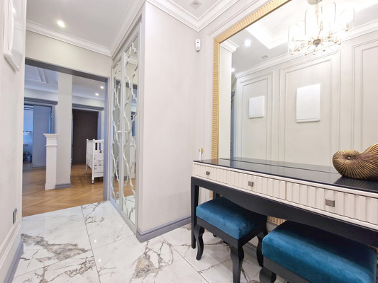 Продам трехкомнатную (3-комн.) квартиру, Академика Комарова ул, 3к2, Москва г