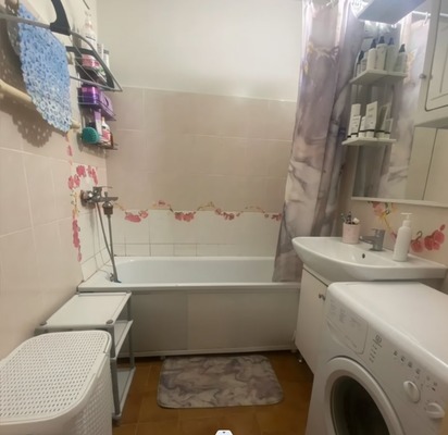 Продам трехкомнатную (3-комн.) квартиру, Комсомольский пр-кт, 24к2, Люберцы г