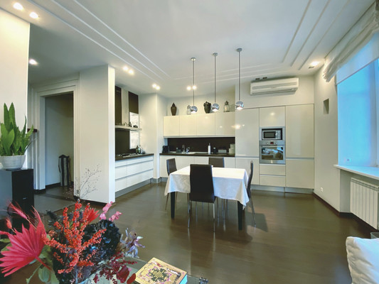 Продам двухкомнатную (2-комн.) квартиру, 7-я В.О. линия, 38А, Санкт-Петербург г