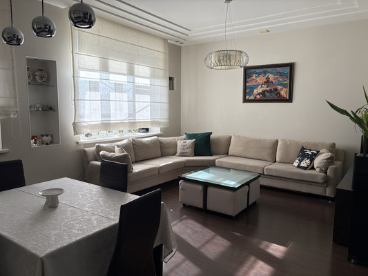 Продам двухкомнатную (2-комн.) квартиру, 7-я В.О. линия, 38А, Санкт-Петербург г