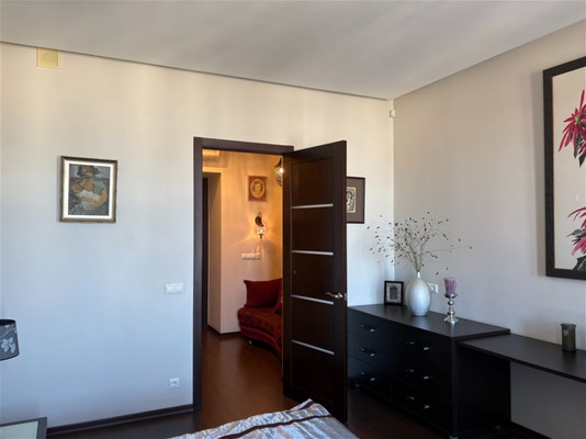 Продам двухкомнатную (2-комн.) квартиру, 7-я В.О. линия, 38А, Санкт-Петербург г