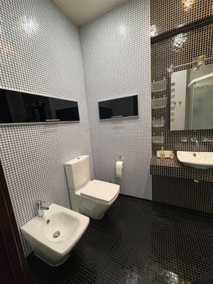 Продам двухкомнатную (2-комн.) квартиру, 7-я В.О. линия, 38А, Санкт-Петербург г