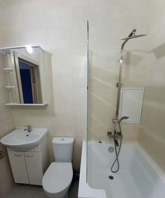 Продам однокомнатную (1-комн.) квартиру, Карташева ул, 42, Калининград г