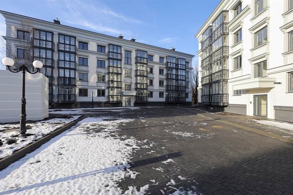 Продам двухкомнатную (2-комн.) квартиру, Сержанта Мишина ул, 83, Калининград г