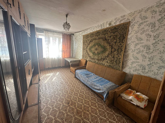 Продам двухкомнатную (2-комн.) квартиру, Трубаченко ул, 24, Симферополь г