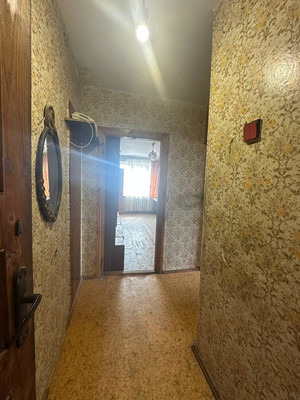 Продам двухкомнатную (2-комн.) квартиру, Трубаченко ул, 24, Симферополь г