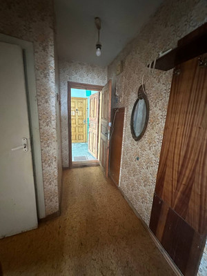 Продам двухкомнатную (2-комн.) квартиру, Трубаченко ул, 24, Симферополь г