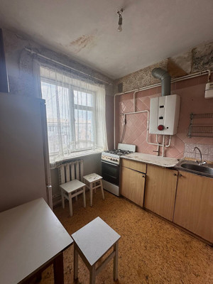 Продам двухкомнатную (2-комн.) квартиру, Трубаченко ул, 24, Симферополь г