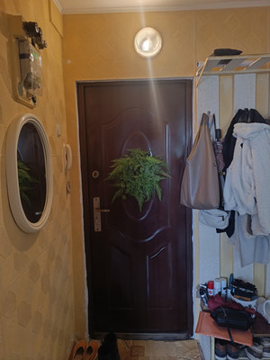 Продам однокомнатную (1-комн.) квартиру, Гавена пер, 34а, Симферополь г