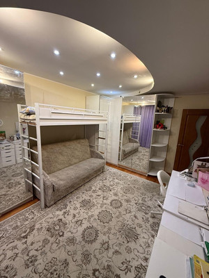 Продам трехкомнатную (3-комн.) квартиру, 800-летия Москвы ул, 32, Москва г