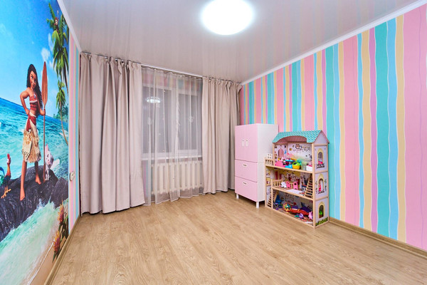 Продам трехкомнатную (3-комн.) квартиру, Красных Партизан ул, 79, Краснодар г