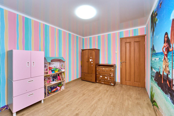 Продам трехкомнатную (3-комн.) квартиру, Красных Партизан ул, 79, Краснодар г