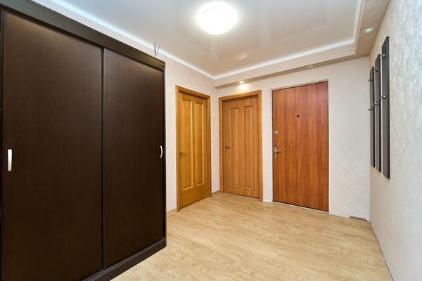 Продам трехкомнатную (3-комн.) квартиру, Красных Партизан ул, 79, Краснодар г